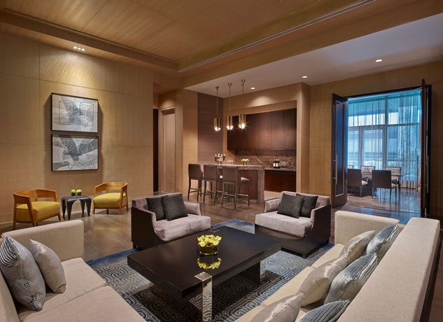 Verified hotel review - Shangri-La The Fort Manila - 4