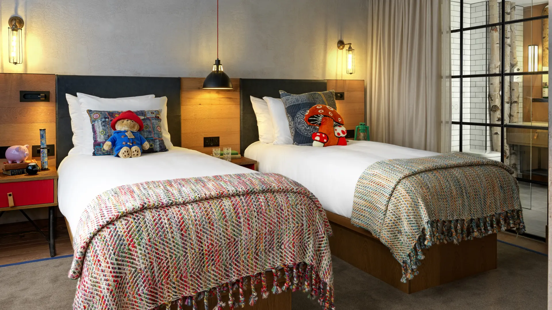 Hotel review Accommodation' - Treehouse Hotel London - 3