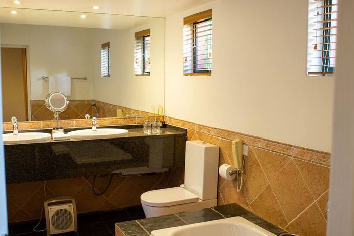 Verified hotel review - Ten Bompas Hotel - 34