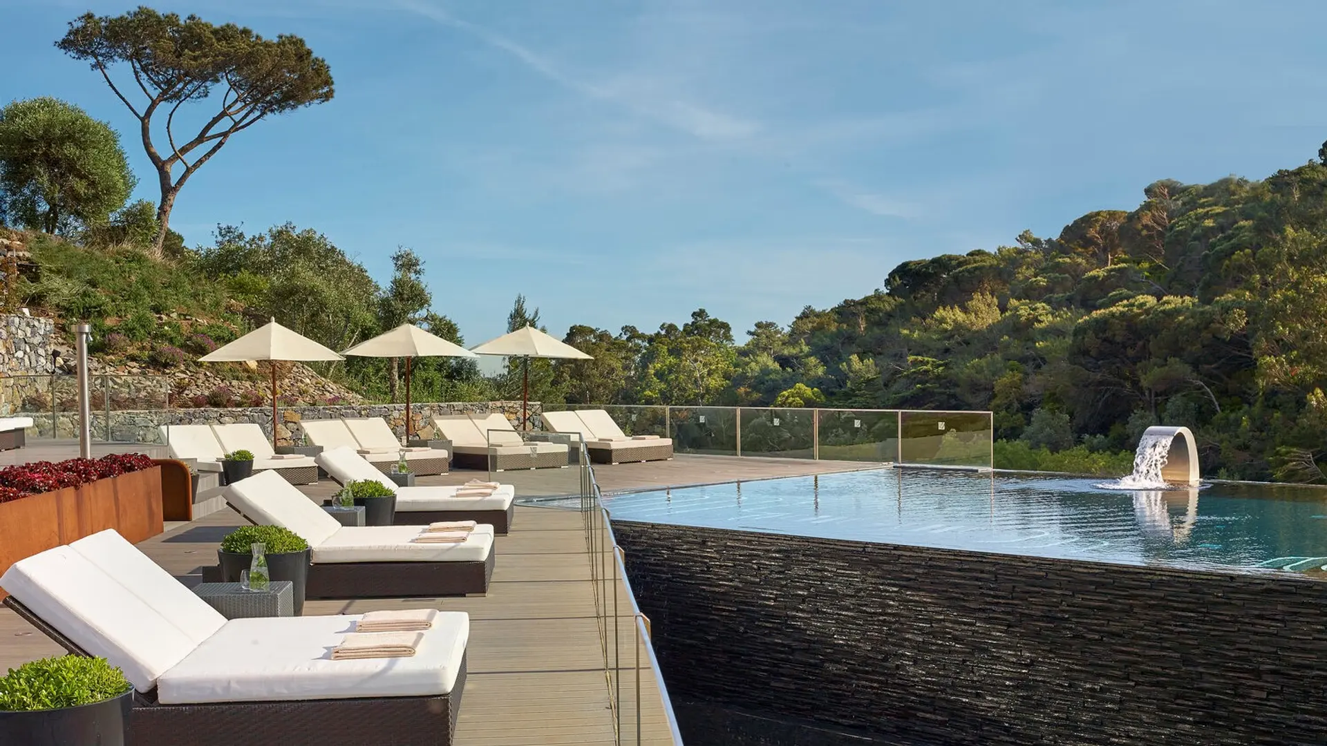 Hotel review Service & Facilities' - Penha Longa Golf Resort - 7