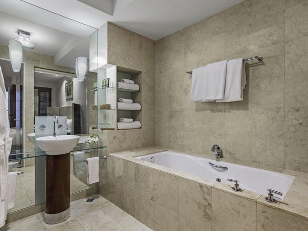 Verified hotel review - Peppers Waymouth Hotel - 59