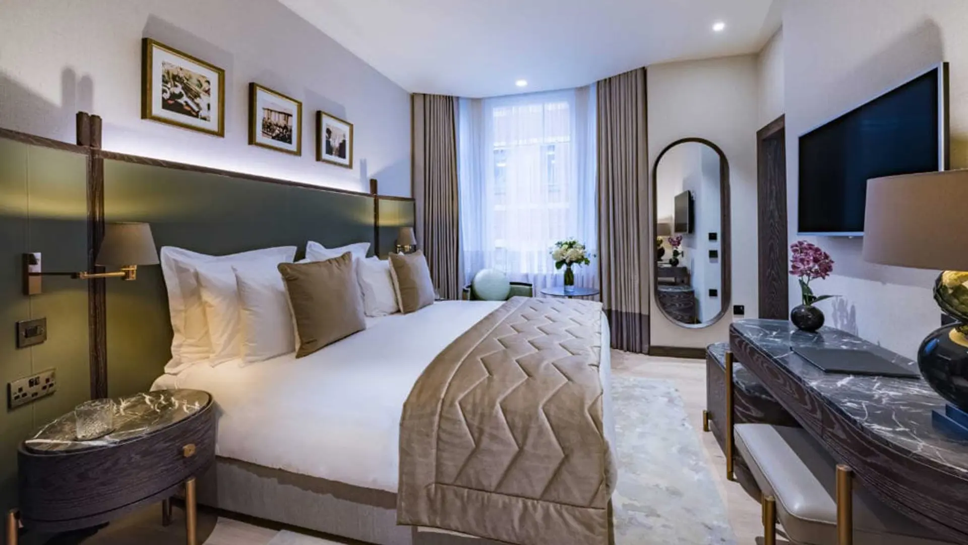 Hotel review Accommodation' - Stock Exchange Hotel - 2