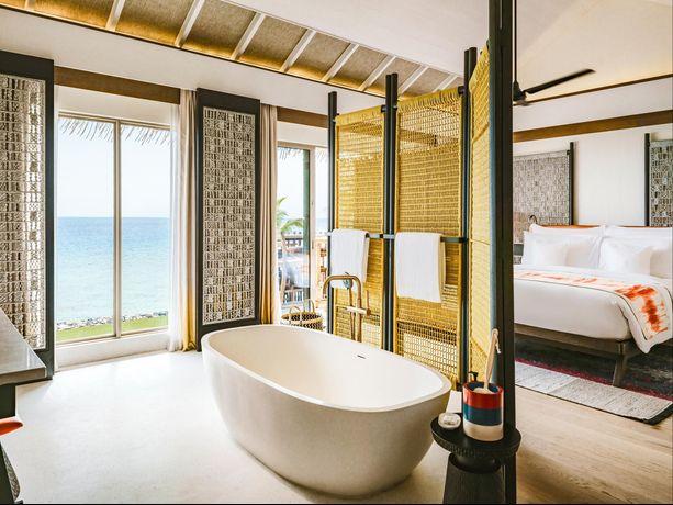 Intercontinental Maldives Maamunagau Resort, An IHG Hotel