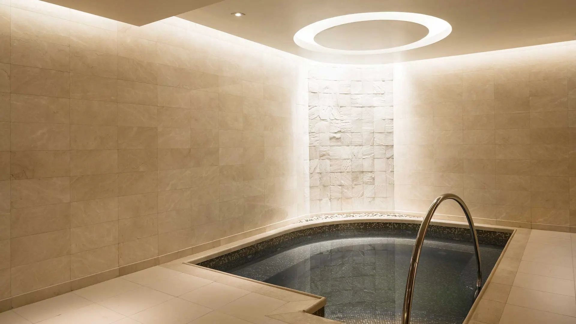 Hotel review Service & Facilities' - Rosewood Abu Dhabi - 4