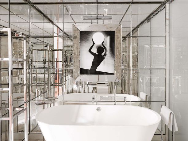 Verified hotel review - Hôtel Le Royal Monceau Raffles Paris - 2