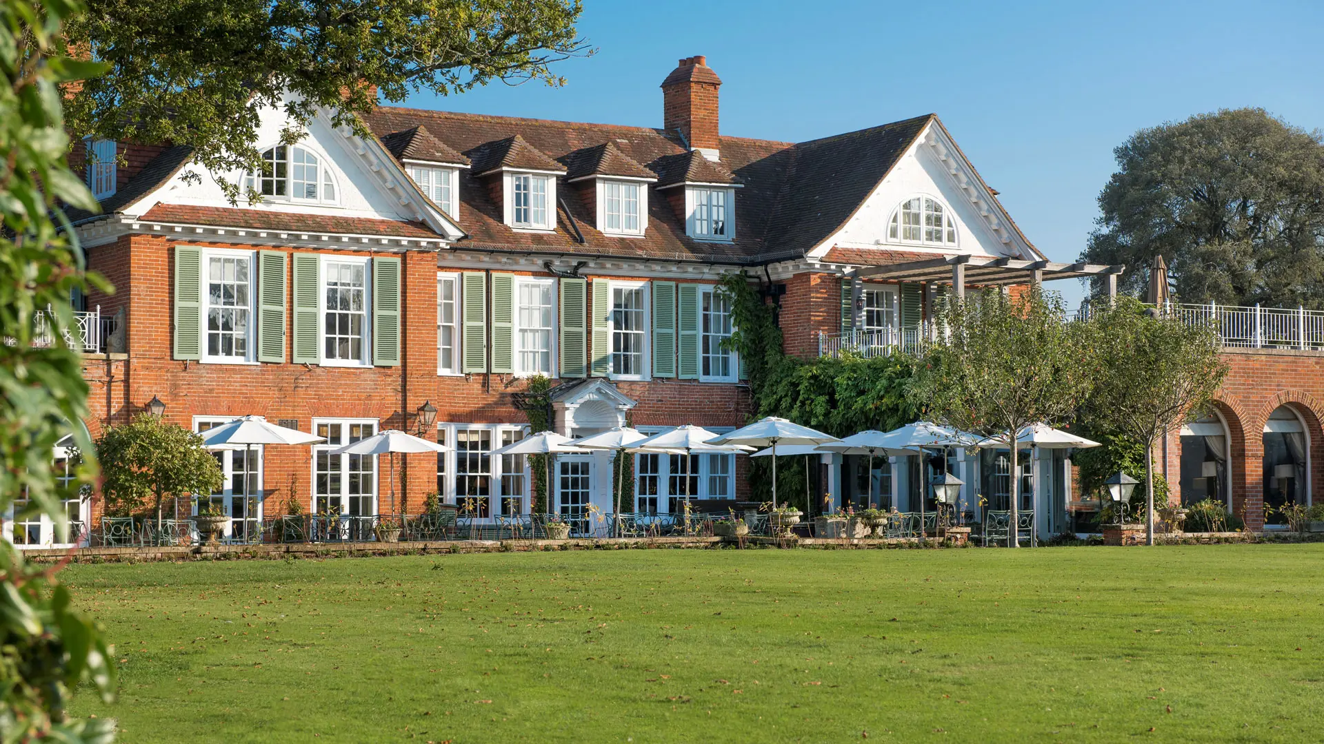 Hotel review Location' - Chewton Glen Hotel - 1