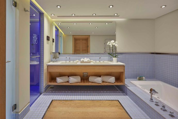 Verified hotel review - Elounda Beach Hotel & Villas a Member of the Leading Hotels of the World - 38