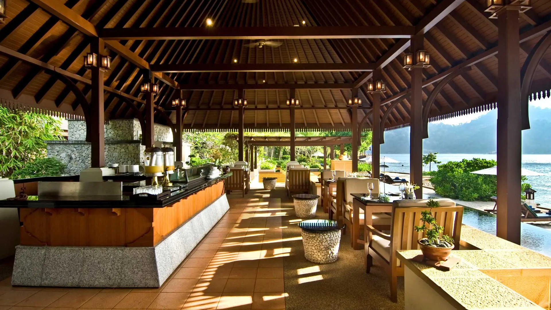 Hotel review Restaurants & Bars' - Pangkor Laut Resort - 3