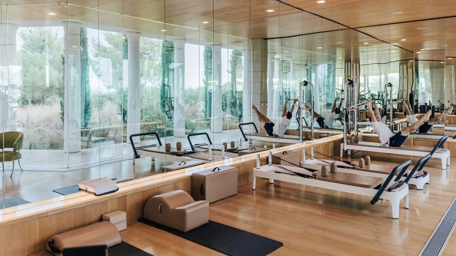 Hotel review Service & Facilities' - Amanzoe - 4