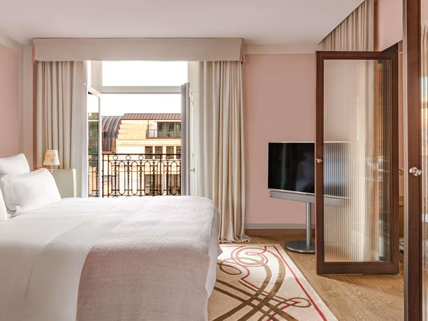 Verified hotel review - Hôtel Le Royal Monceau Raffles Paris - 42