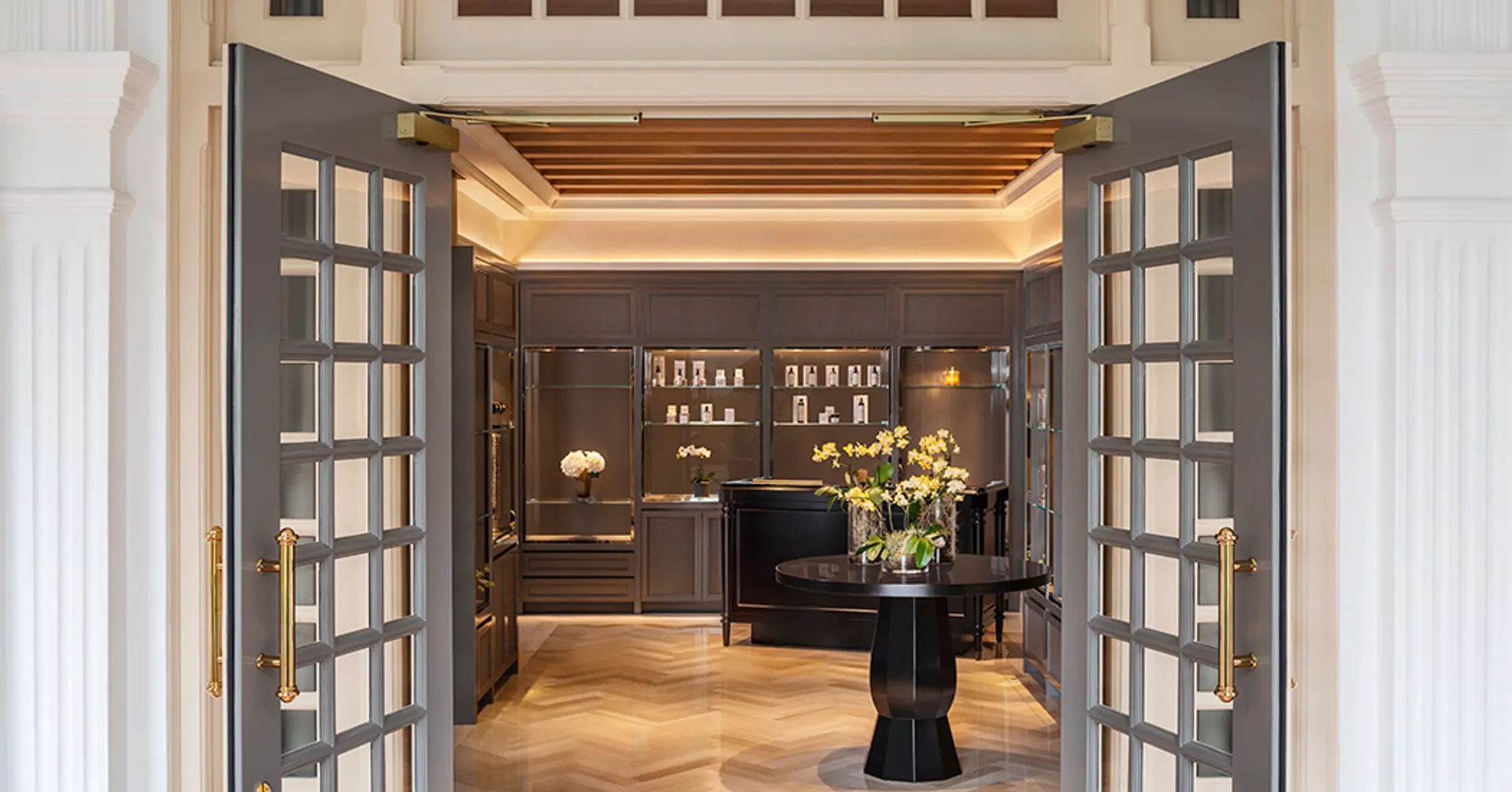 Hotel review Service & Facilities' - Raffles Singapore - 1