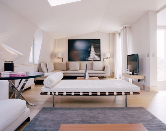 Verified hotel review - La Reserve Paris Hotel & Spa - 6