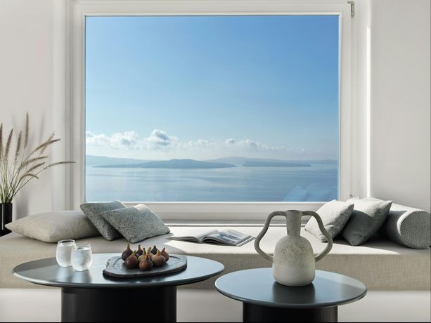 Verified hotel review - Canaves Oia Suites & Spa - 0