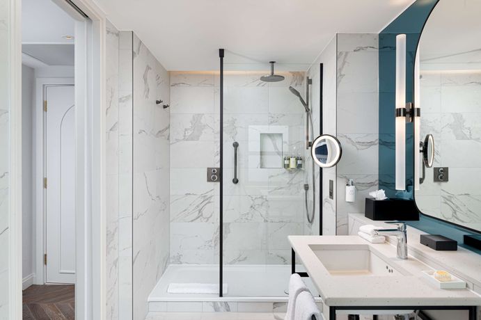 Verified hotel review - Lost Property St Paul's London - Curio Collection by Hilton - 12