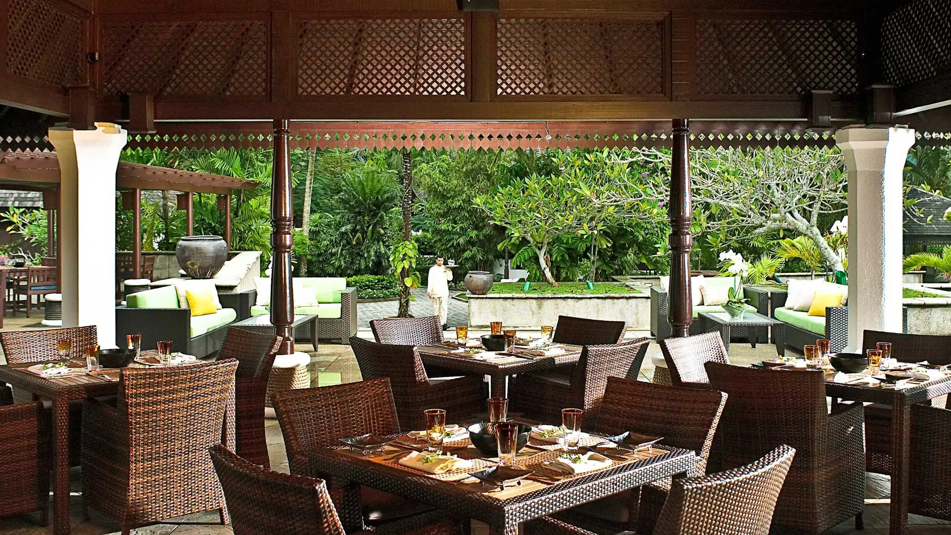 Hotel review Restaurants & Bars' - Pangkor Laut Resort - 0