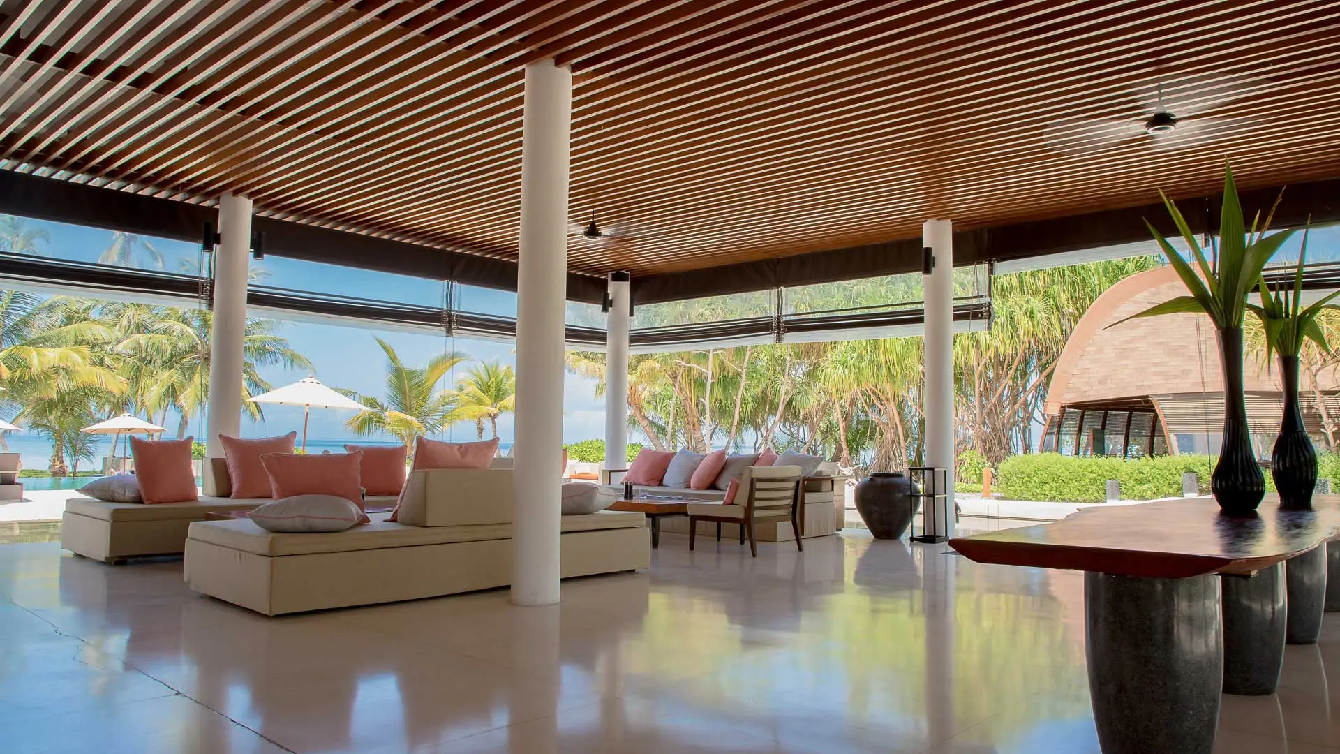 Hotel review Restaurants & Bars' - Park Hyatt Maldives Hadahaa - 3