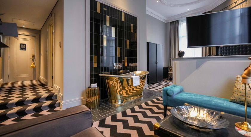 Verified hotel review - Hotel Gotham - 4