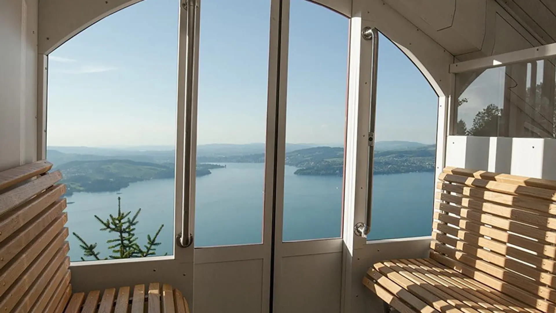 Hotel review Service & Facilities' - Bürgenstock Hotels & Resort - 5