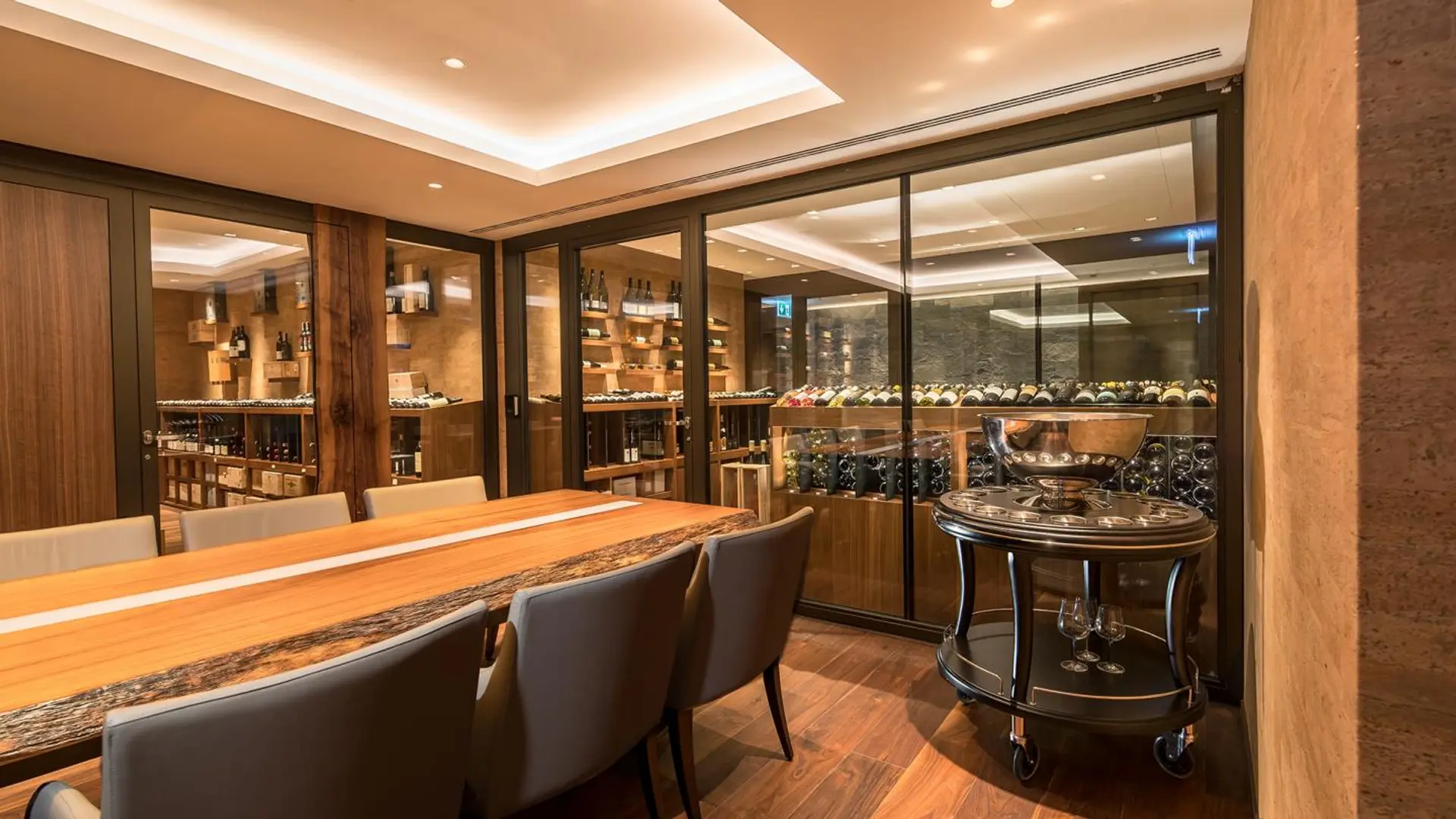 Hotel review Restaurants & Bars' - Bürgenstock Hotels & Resort - 9