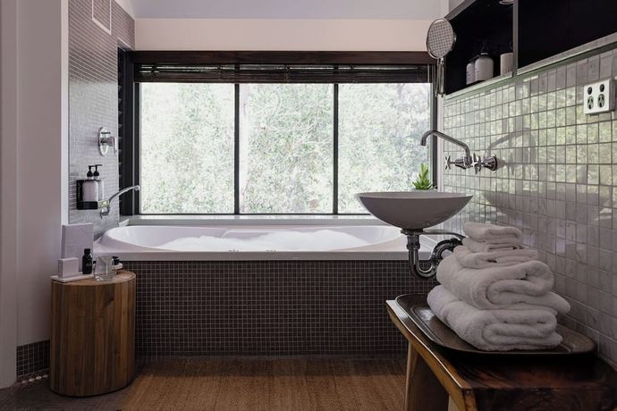 Verified hotel review - Empire Spa Retreat - 12