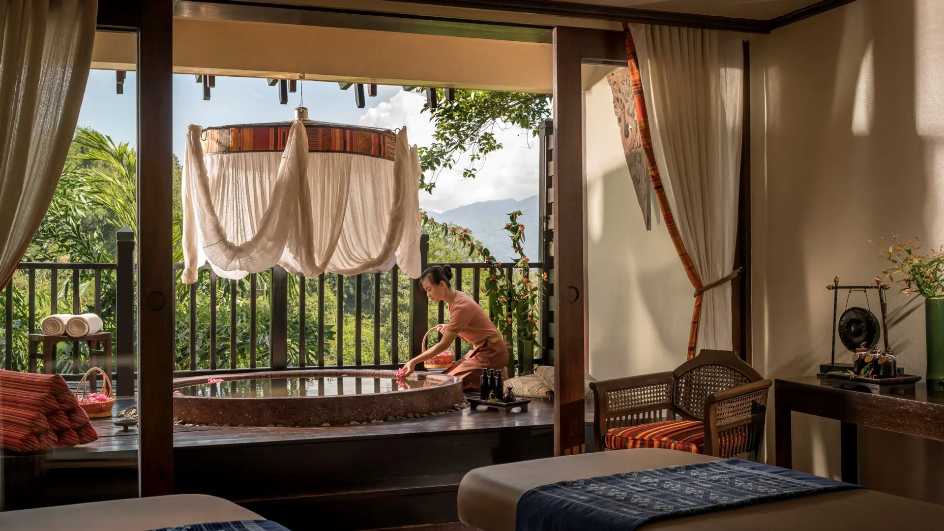 Hotel review Service & Facilities' - Anantara Golden Triangle Elephant Camp & Resort - 4