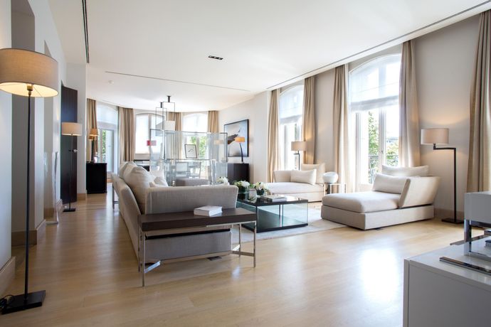 Verified hotel review - La Reserve Paris Hotel & Spa - 20