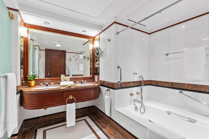 Verified hotel review - Makati Shangri-La Manila - 40