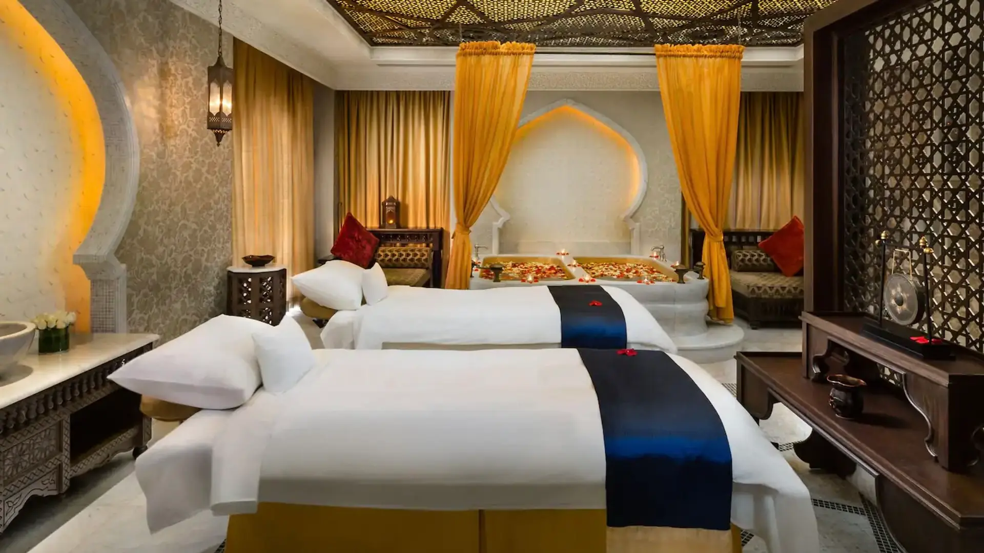 Hotel review Service & Facilities' - Emirates Palace Mandarin Oriental Abu Dhabi - 1