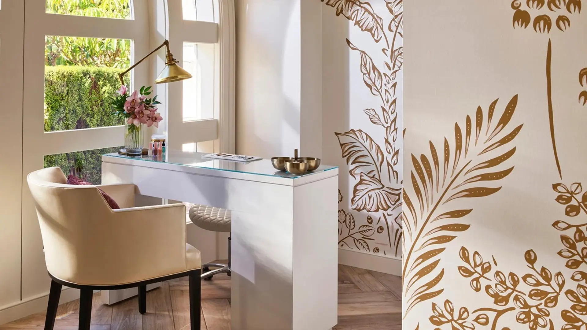 Hotel review Service & Facilities' - The Beverly Hills Hotel - 6