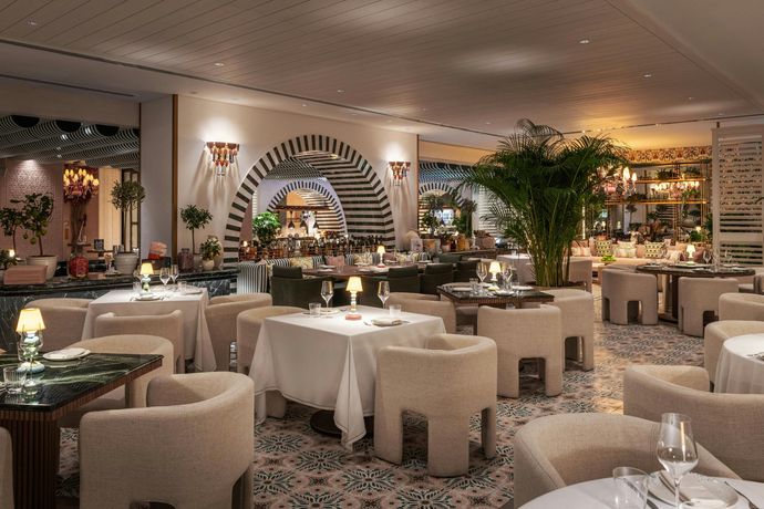 Grosvenor House Hotel and Apartments - 49