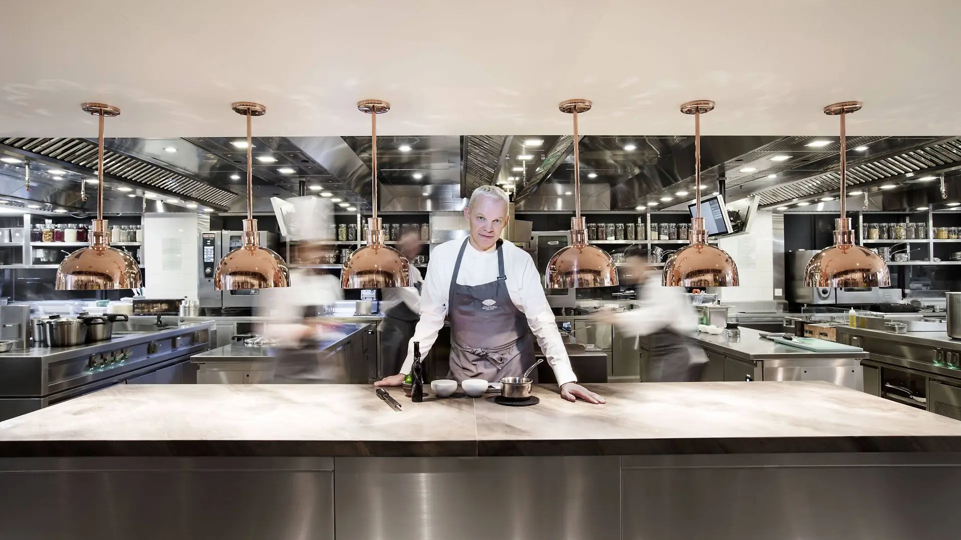 Hotel review Restaurants & Bars' - The Landmark Mandarin Oriental Hong Kong - 0