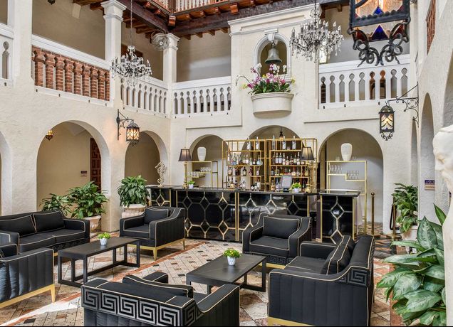 Verified hotel review - The Villa Casa Casuarina - 6