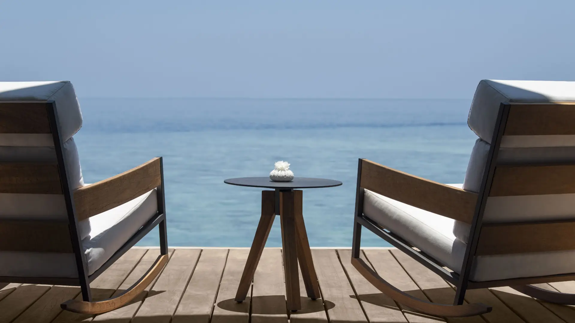 Hotel review Service & Facilities' - Waldorf Astoria Maldives Ithaafushi - 9