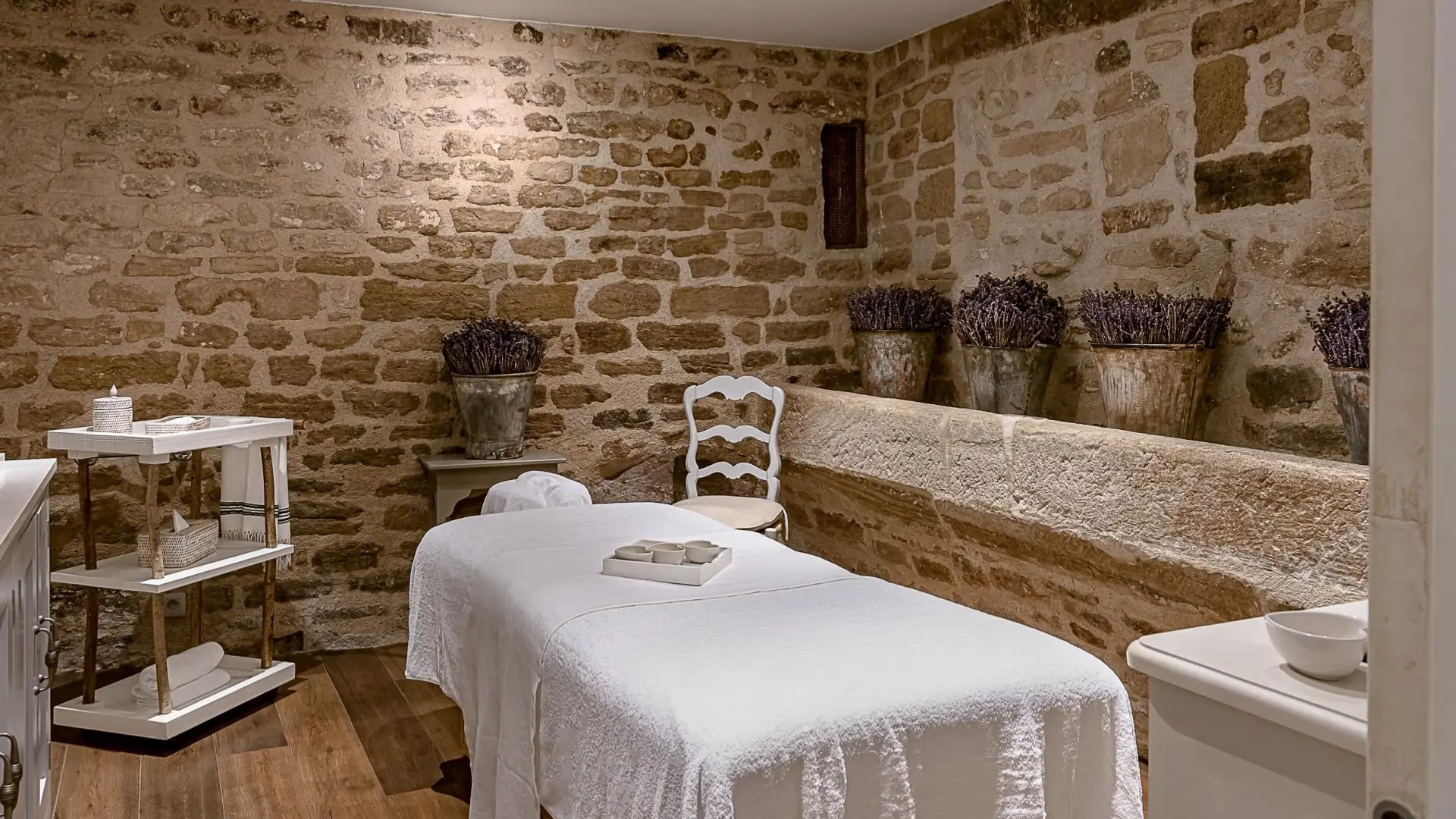 Hotel review Service & Facilities' - Hôtel Crillon le Brave - Provence - 5