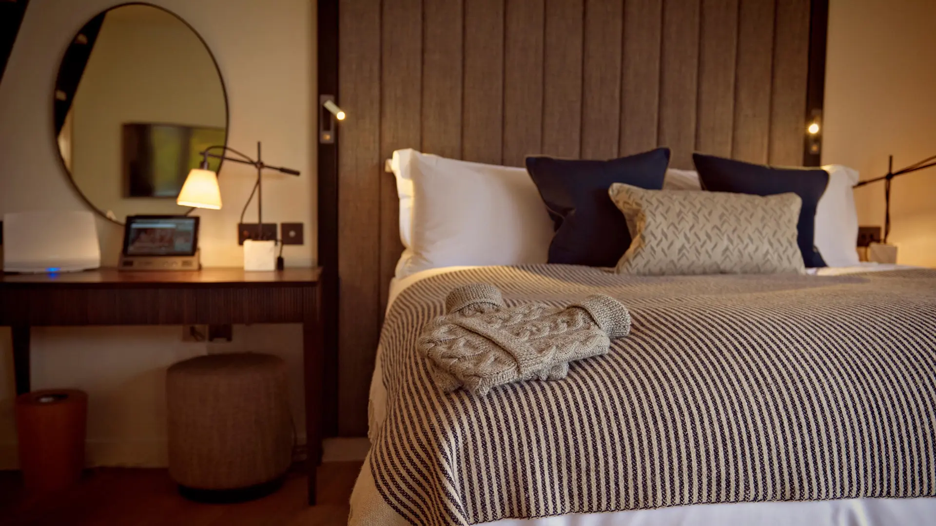 Hotel review Accommodation' - Chewton Glen Hotel - 11