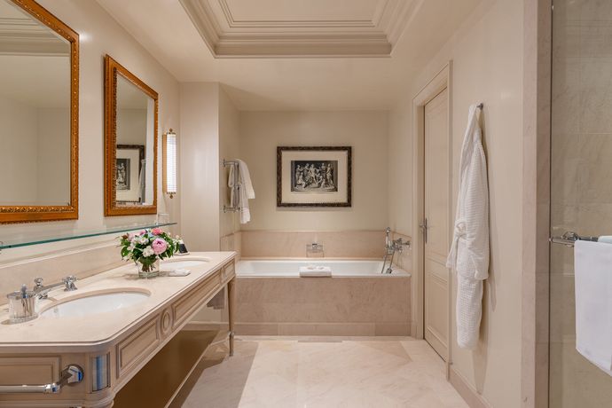 Verified hotel review - Four Seasons Hotel des Bergues Geneva - 12