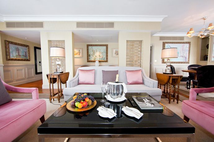 Verified hotel review - St James Hotel and Club Mayfair - 12