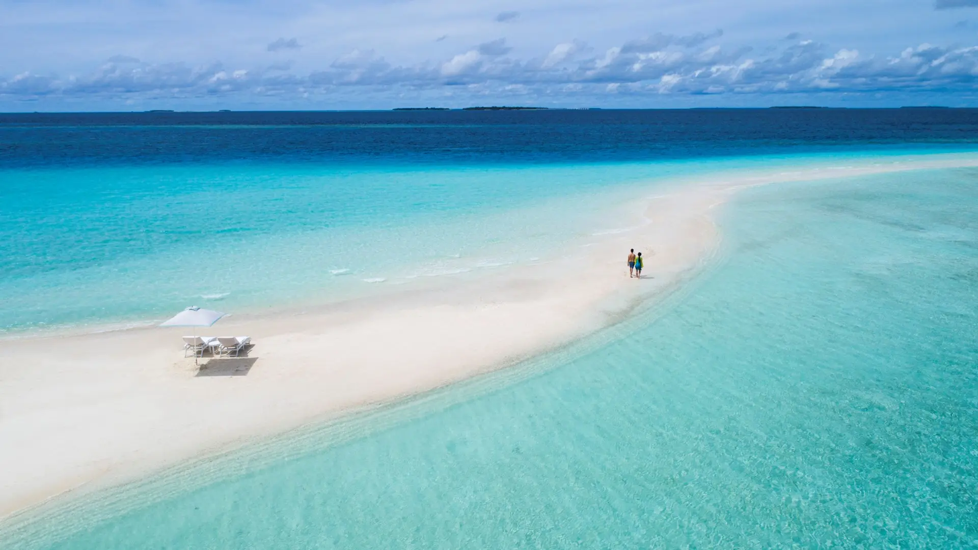 Hotel review Location' - Four Seasons Resort Maldives at Landaa Giraavaru - 0