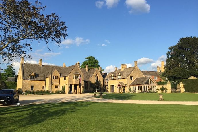 Abbots Grange Manor House - 44