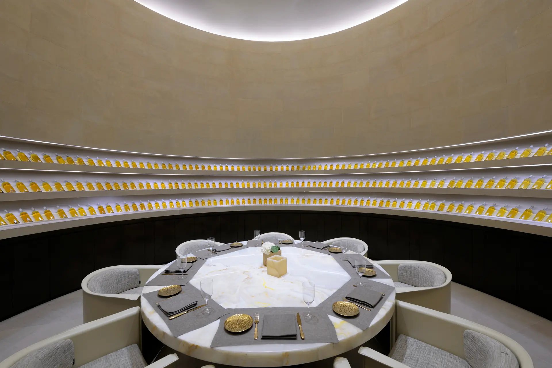 Hotel review Restaurants & Bars' - Armani Hotel Dubai - 0