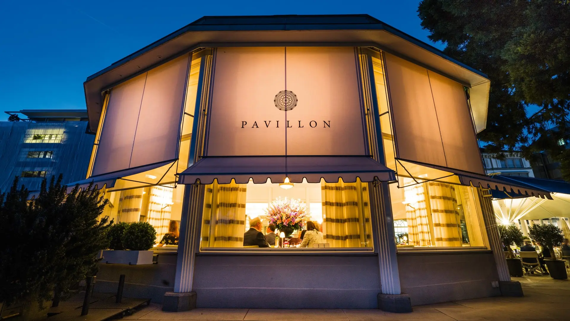 Hotel review Restaurants & Bars' - Baur au Lac - 6