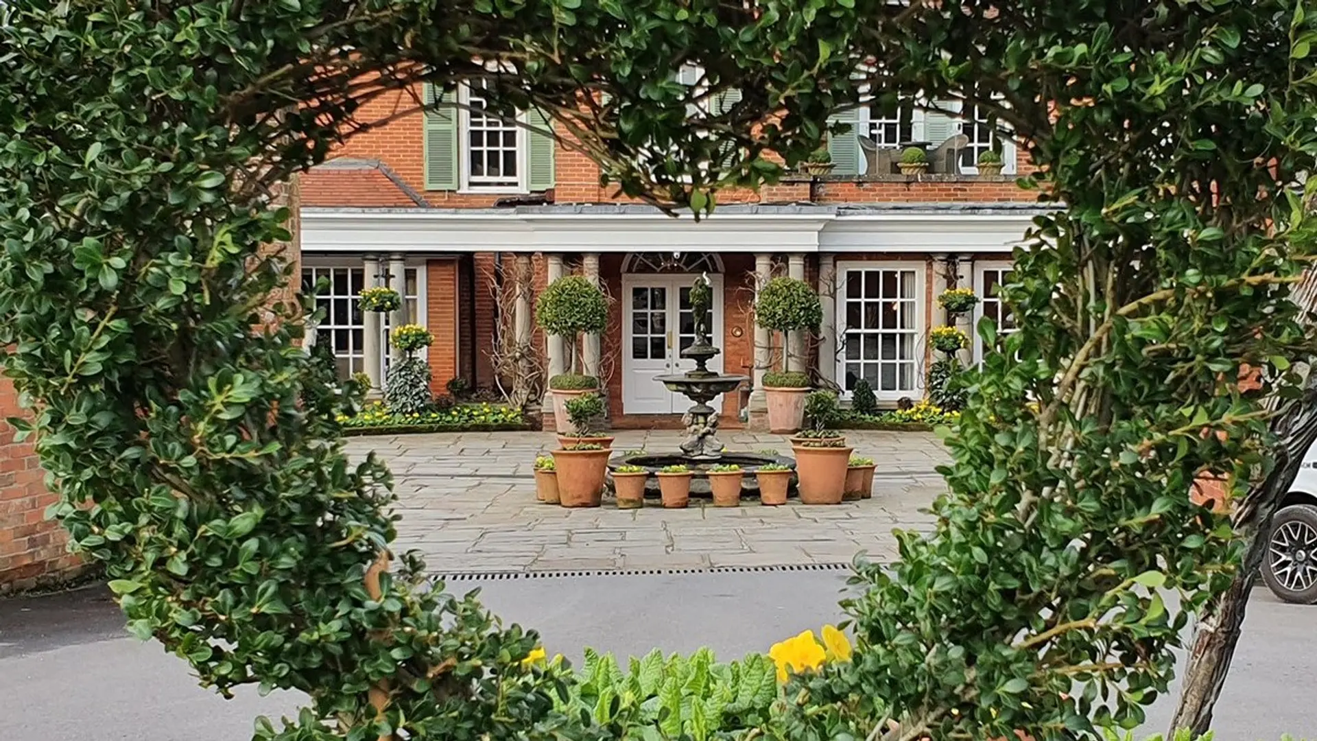 Hotel review Location' - Chewton Glen Hotel - 3