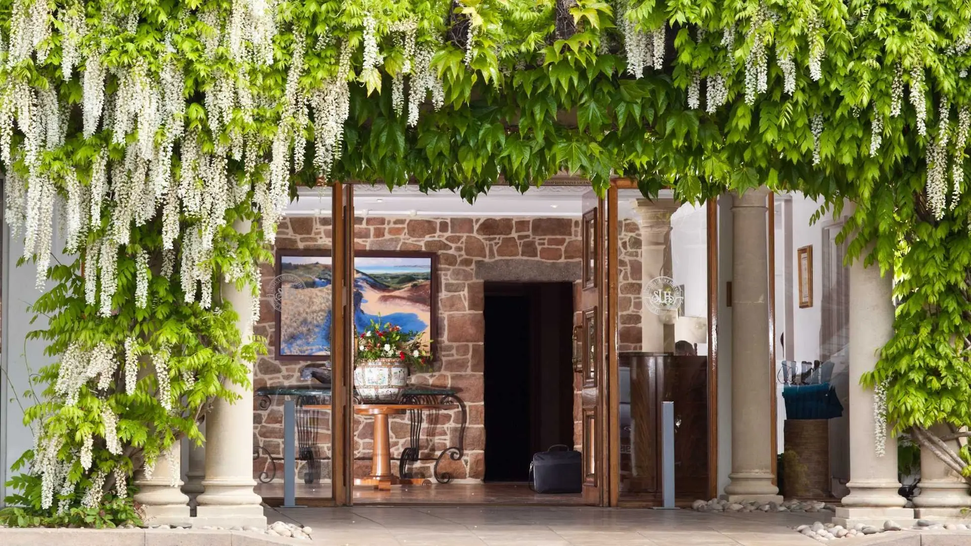 Hotel review Location' - The Atlantic Hotel Jersey - 1