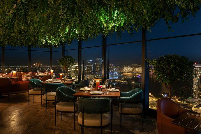 Grosvenor House Hotel and Apartments - 12