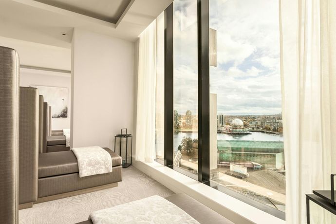 Verified hotel review - the DOUGLAS Autograph Collection - 50