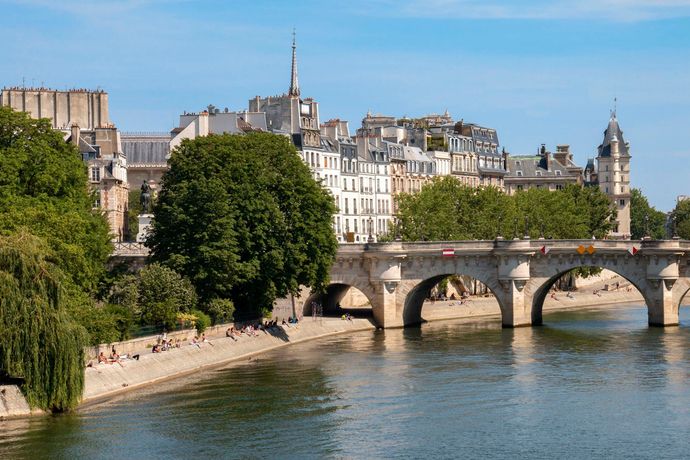 Verified hotel review - Hôtel D'Aubusson - 13