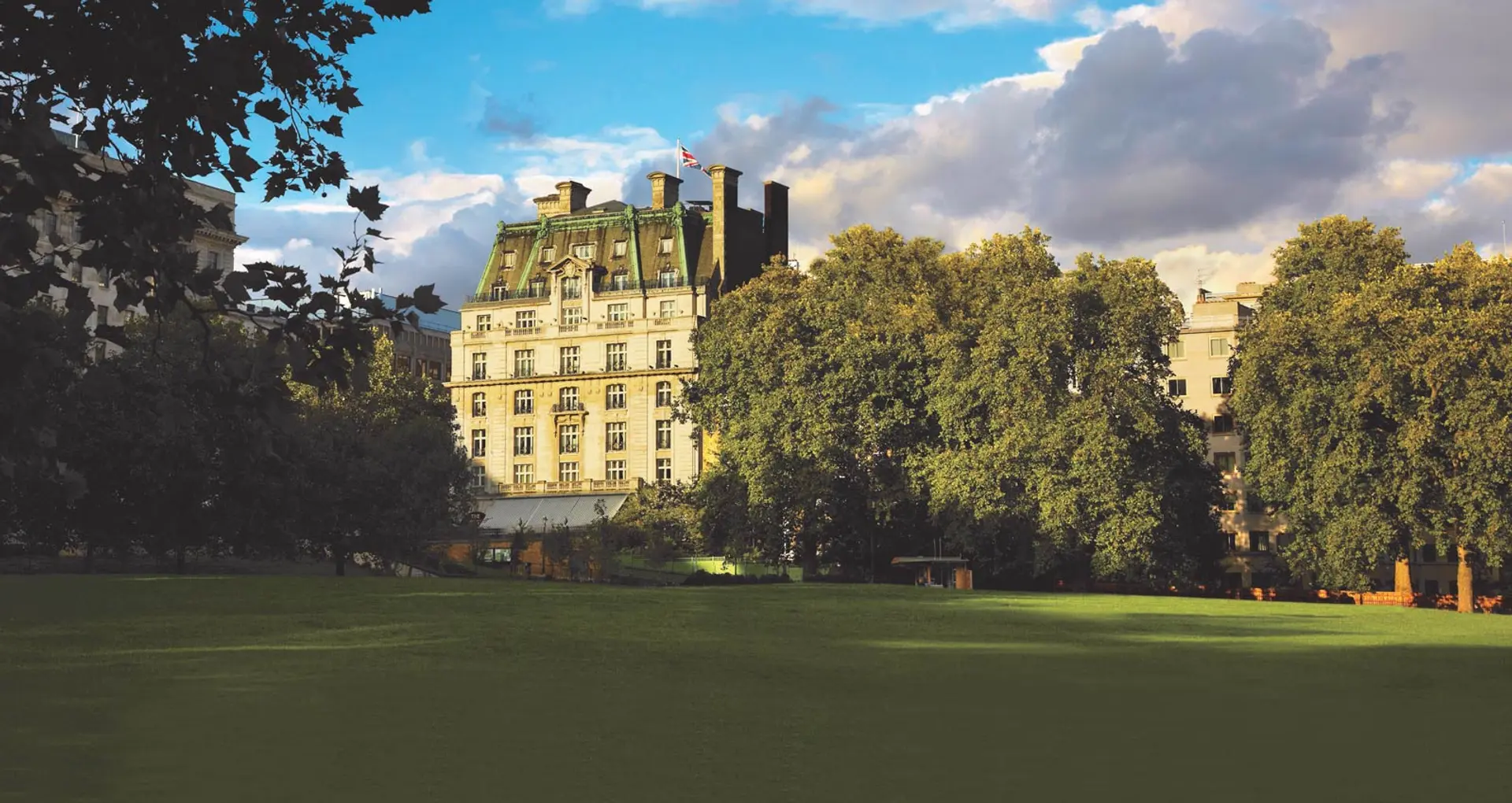 Hotel review Location' - The Ritz London - 0