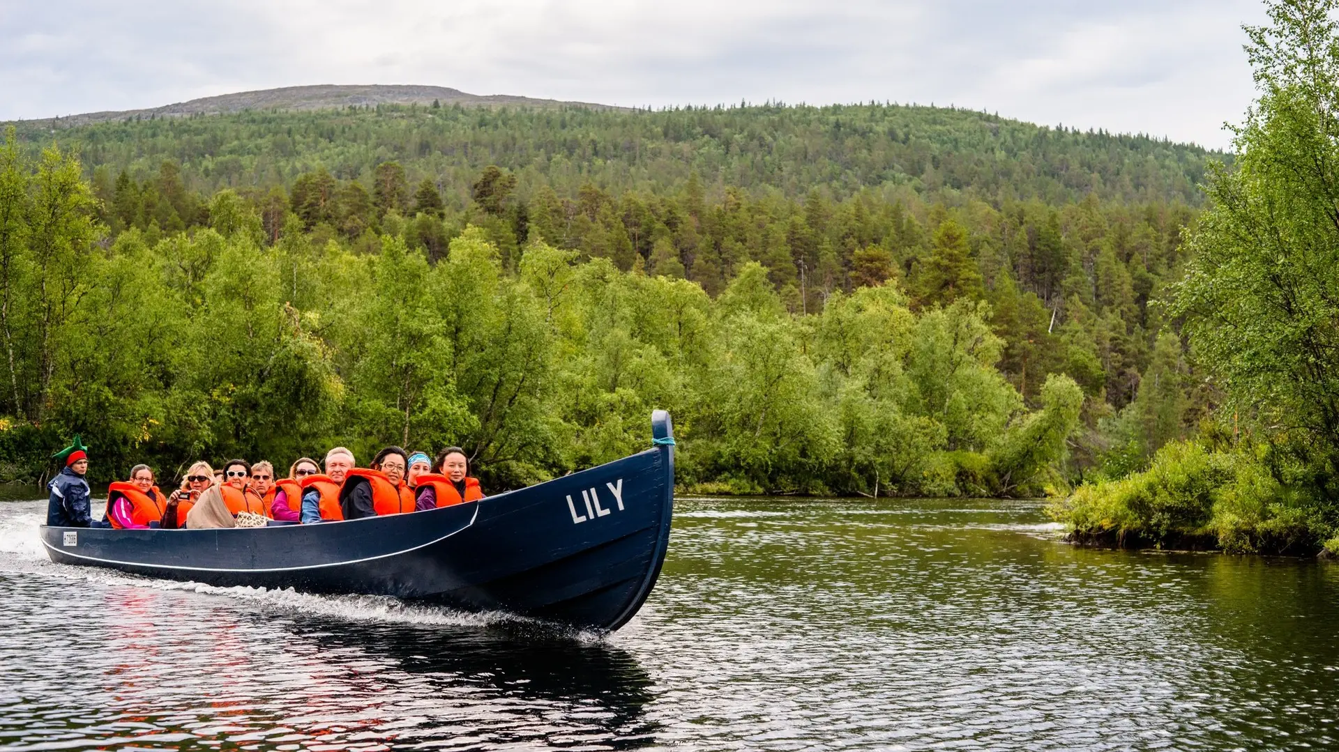 Hotel review Service & Facilities' - Kakslauttanen Arctic Resort - Igloos and Chalets - 12