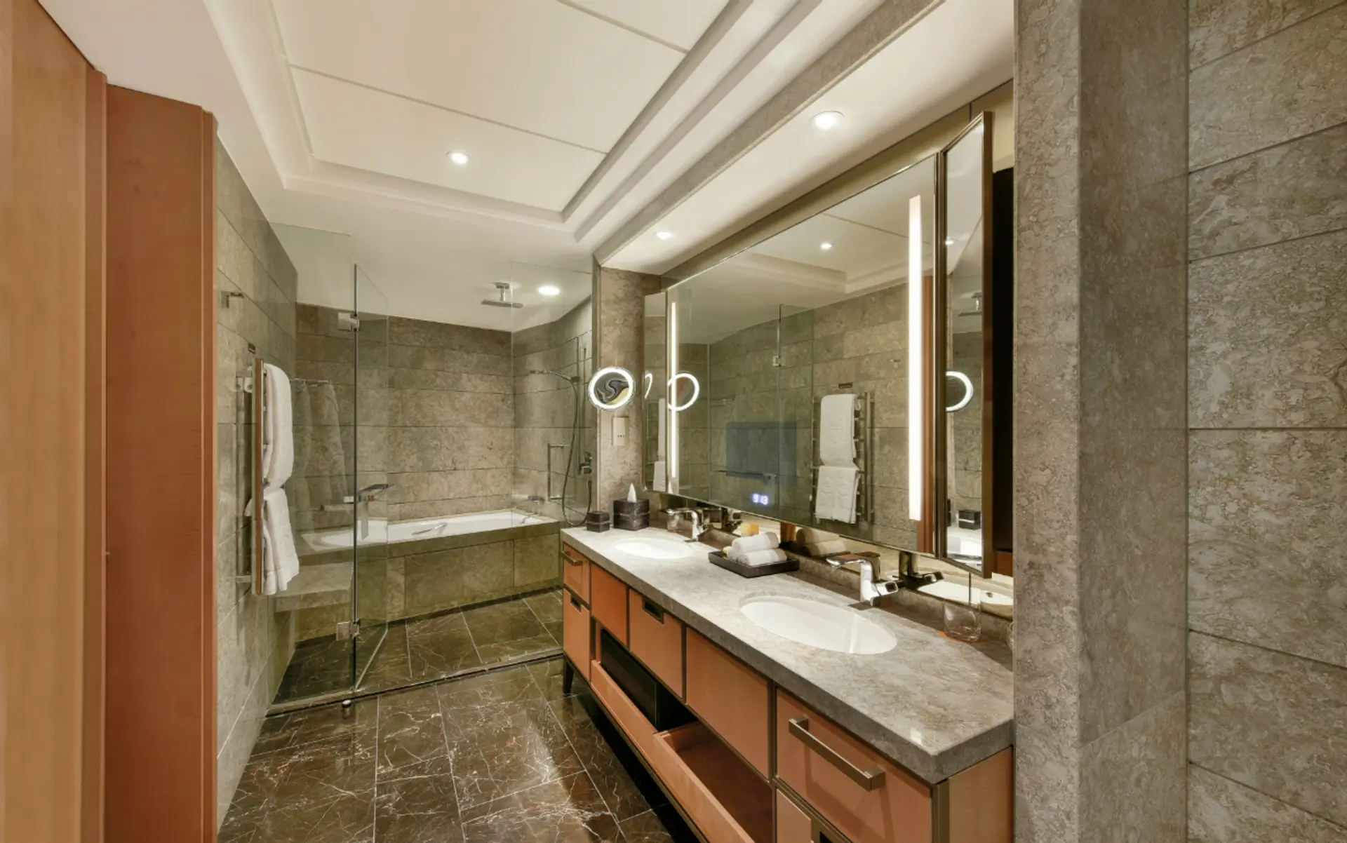 Hotel review Accommodation' - Shangri-La Hotel at The Shard, London - 9