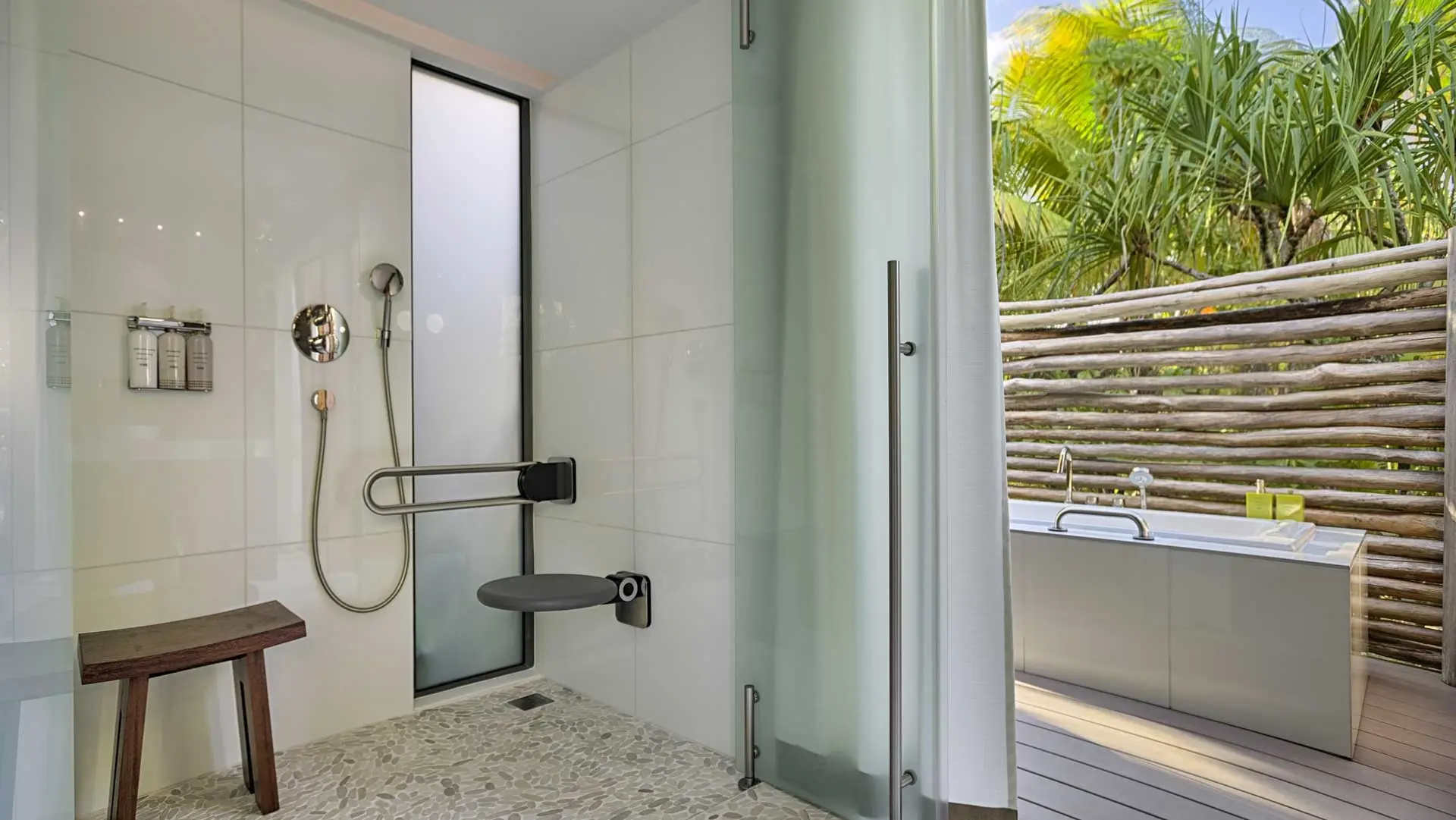 Hotel review Accommodation' - The Brando - 3